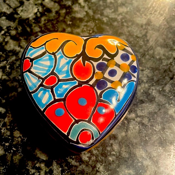 Talavera Heart Trinket Box - Picture 1 of 5